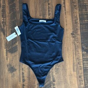 Black bodysuit babaton (aritzia) never worn